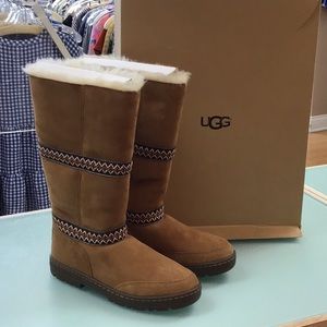 Brand New Ugg Tall Sundance Revival Boots